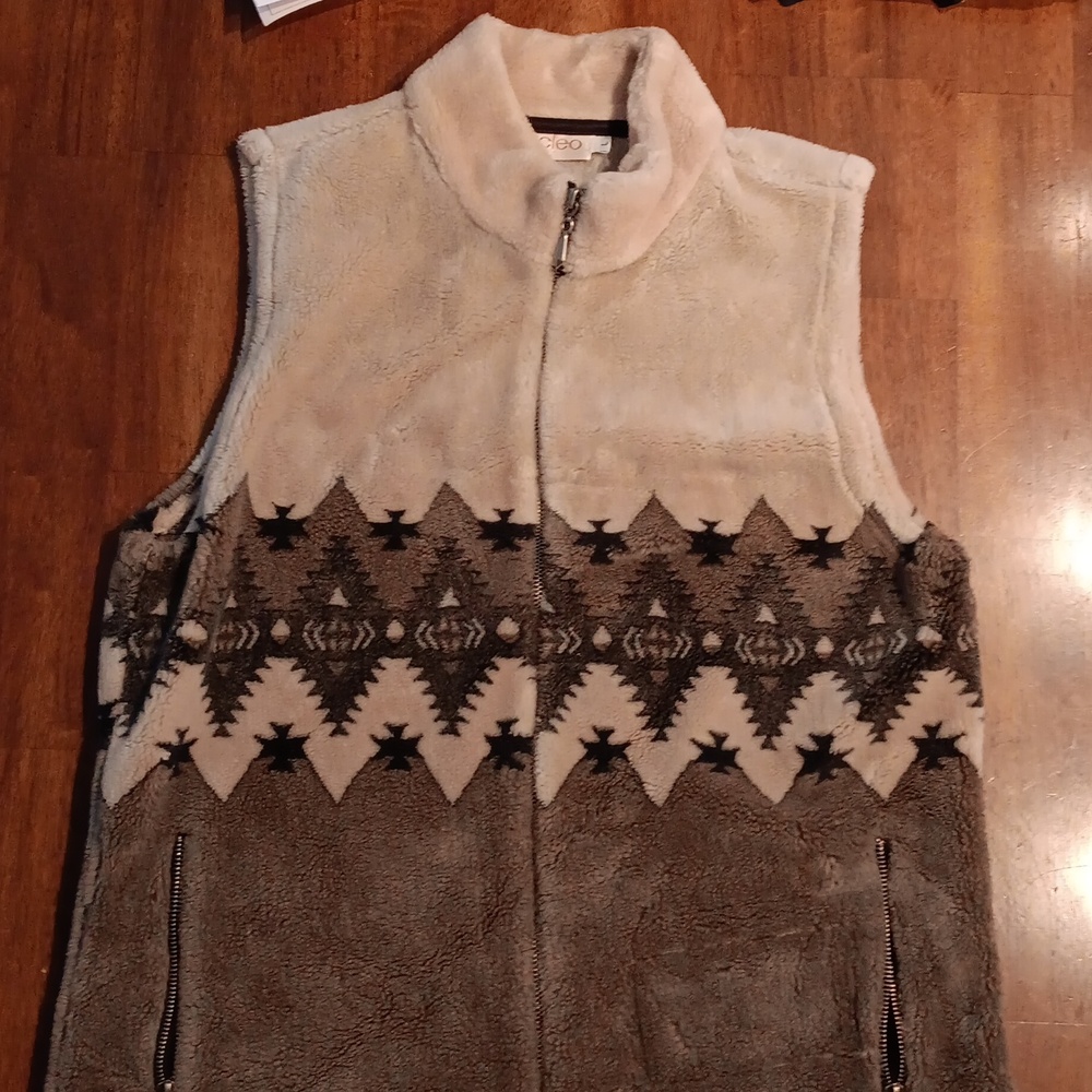 Womens L Cleo vest